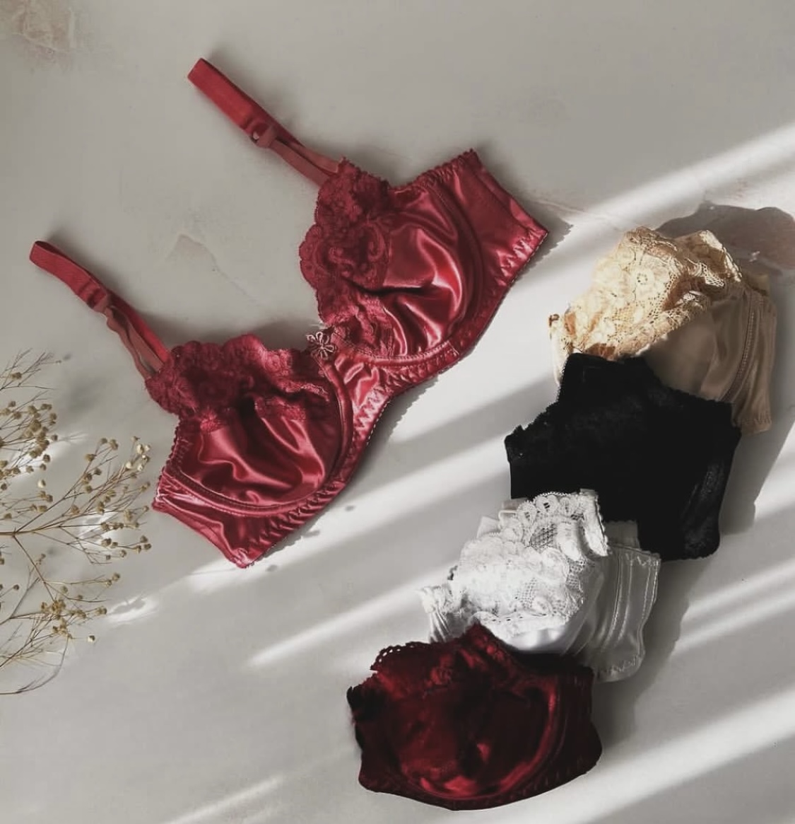 سوتین فنردار ساتن پانیذ