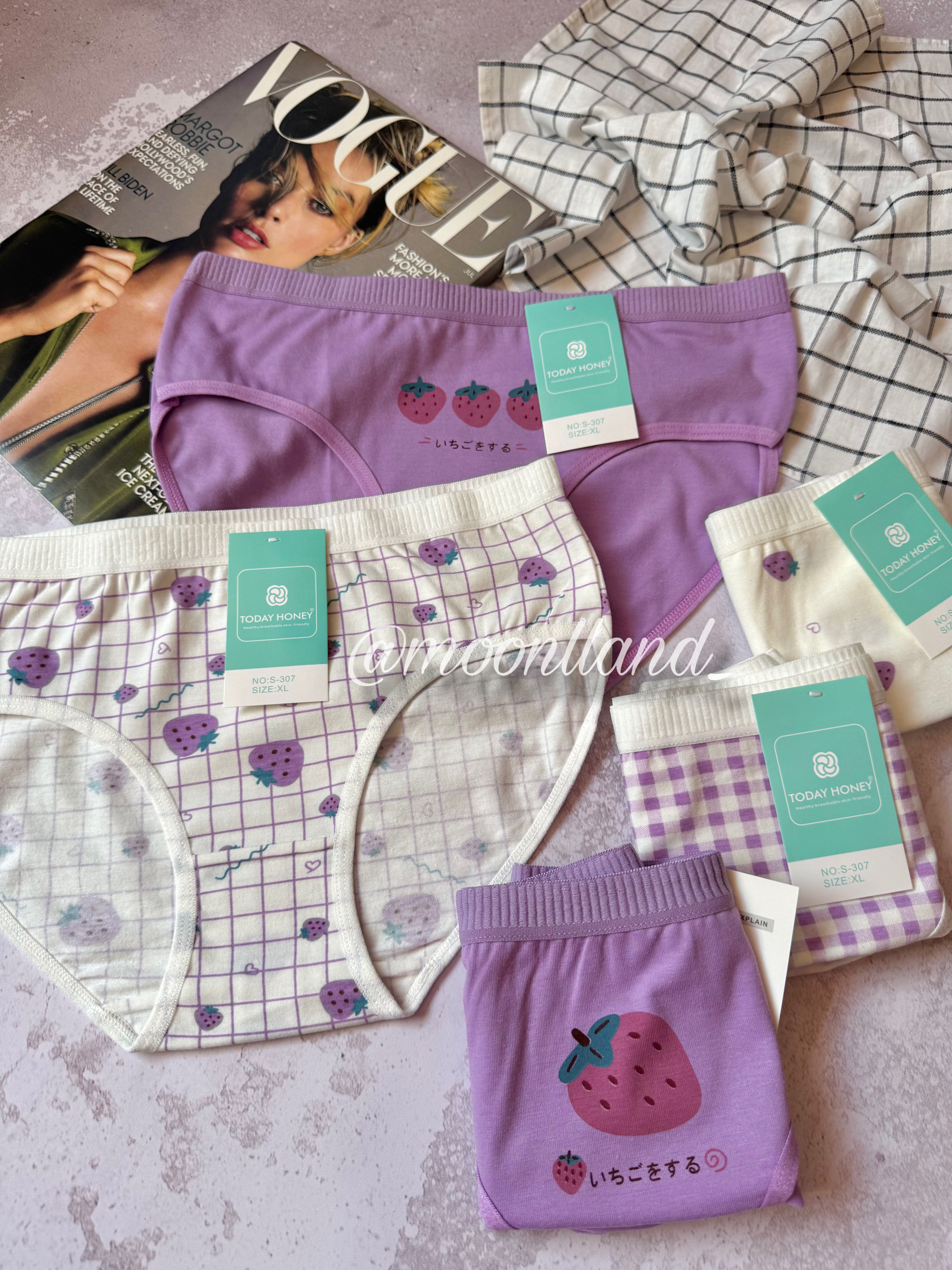 شورت نخی عروسکی سایز xl طرح توت فرنگی یاسی💟