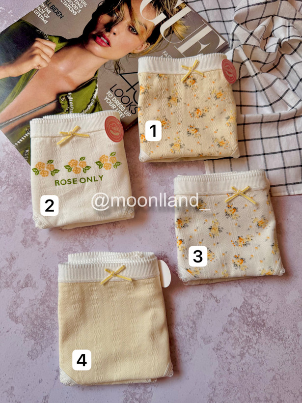شورت نخ پنبه عروسکی سایز Xl طرح گل ریز زرد 🌼