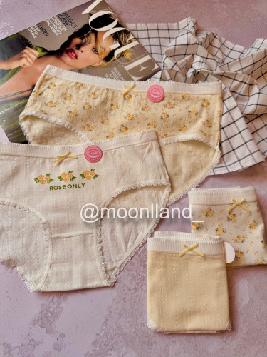 شورت نخ پنبه عروسکی سایز Xl طرح گل ریز زرد 🌼
