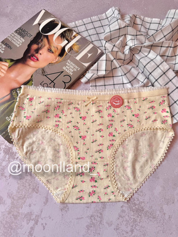 شورت نخ پنبه عروسکی سایز Xl طرح گل ریز صورتی 🌸