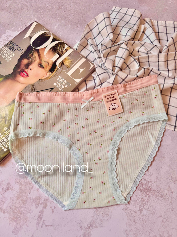 شورت نخ پنبه عروسکی سایز Xl طرح گل پاستلی 🍡