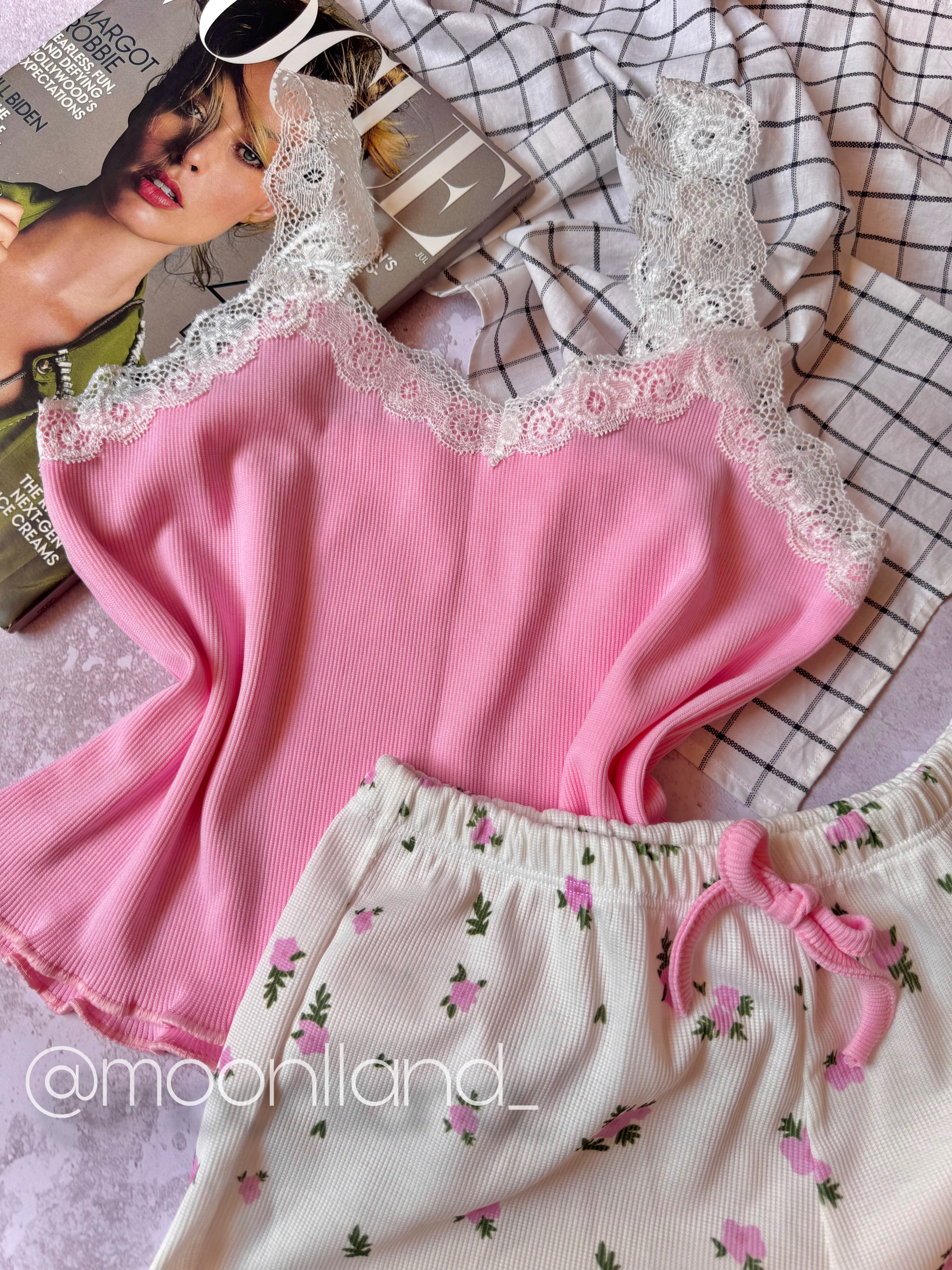 ست تاپ و شلوارک راحتی زنانه مدل شکوفه 🌸 🌼